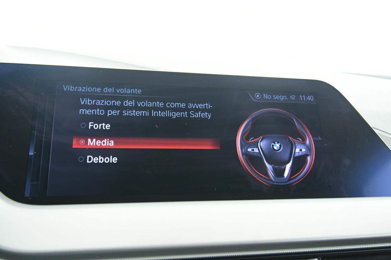 BMW 116d Business Advantage auto APPLE CARPLAY+NEOPATENTATI