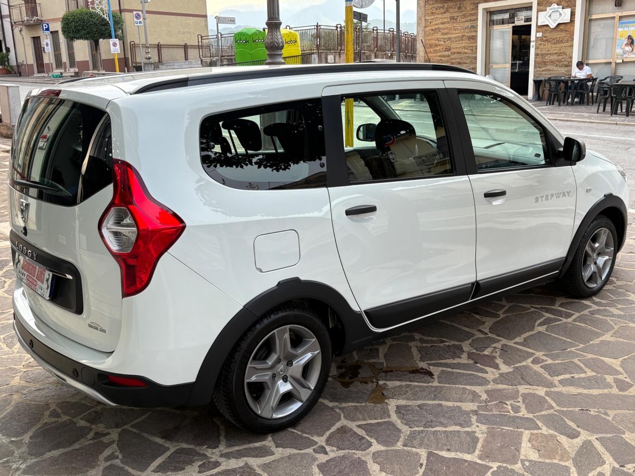 Dacia Lodgy STEPWAY 1.5dCi 7 POSTI AUTOCARRO N1