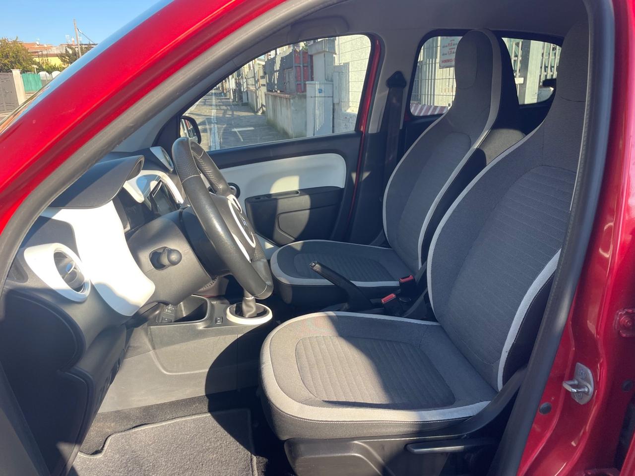 Renault Twingo TCe 95 CV EDC Intens