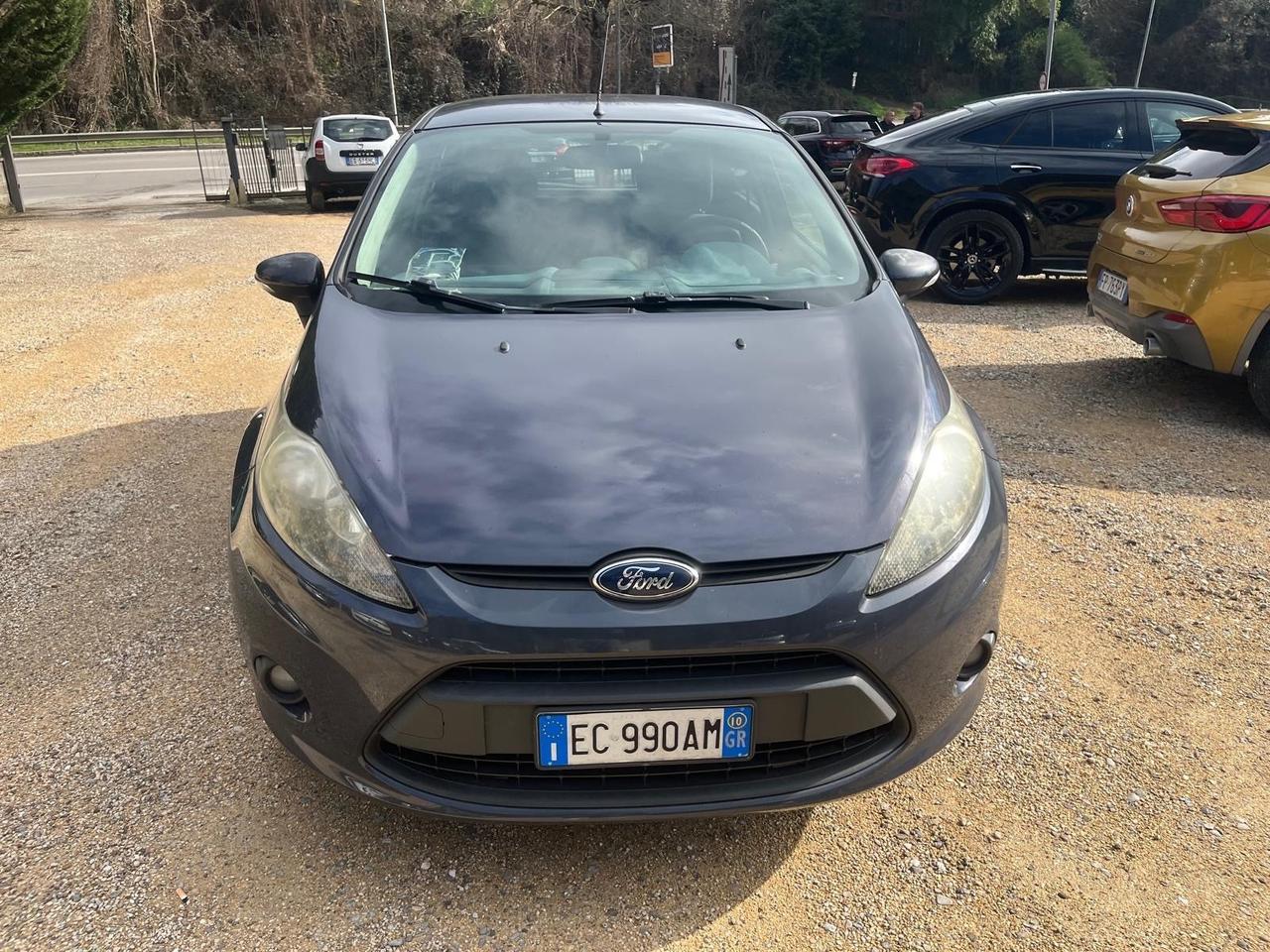 Ford Fiesta 1.2 Benzina - Neopatentati