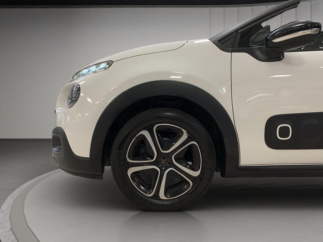 Citroen C3 1.2 puretech Shine 82cv