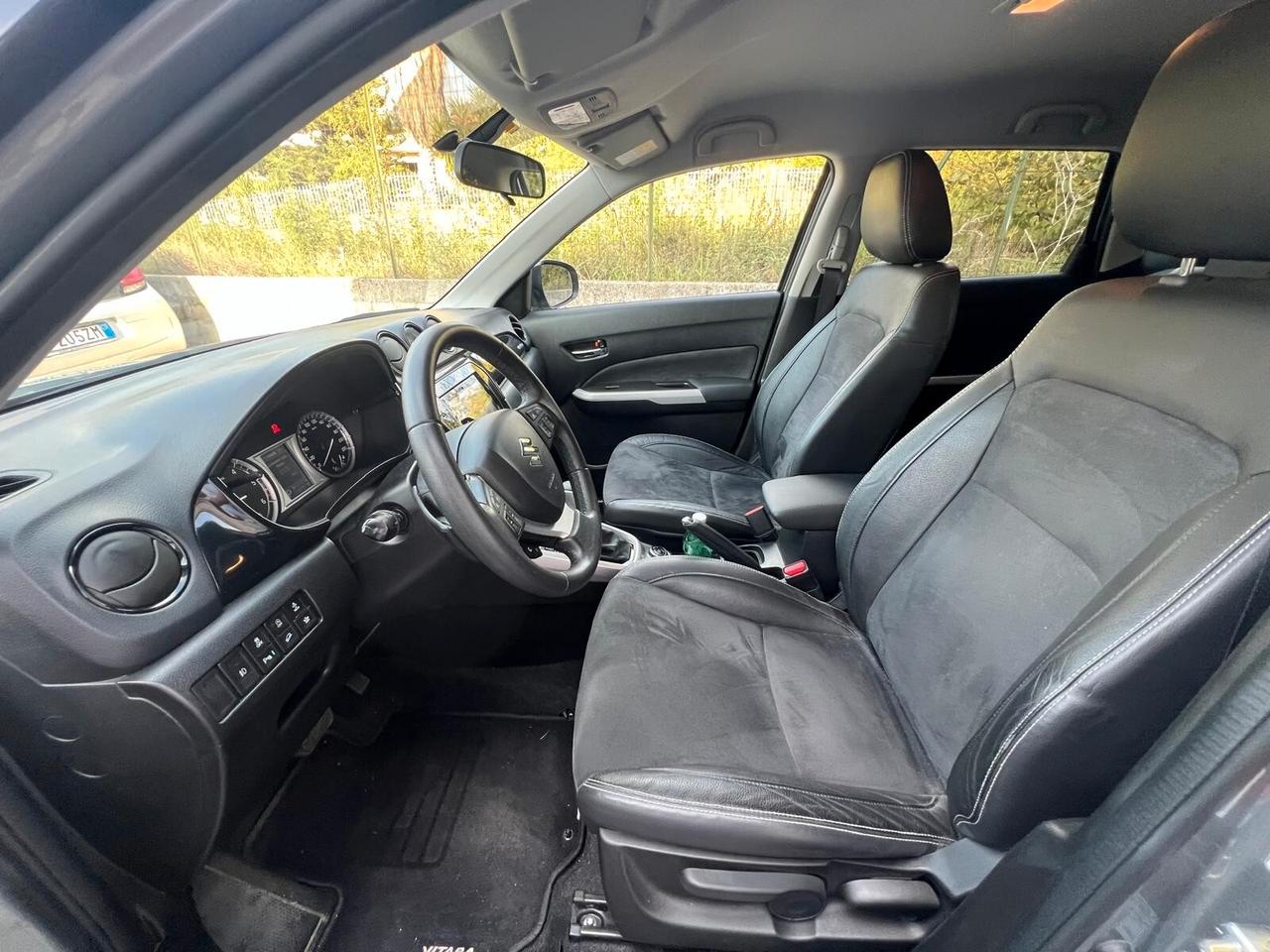 Suzuki Vitara 1.6 DDiS 4WD AllGrip DCT V-Top