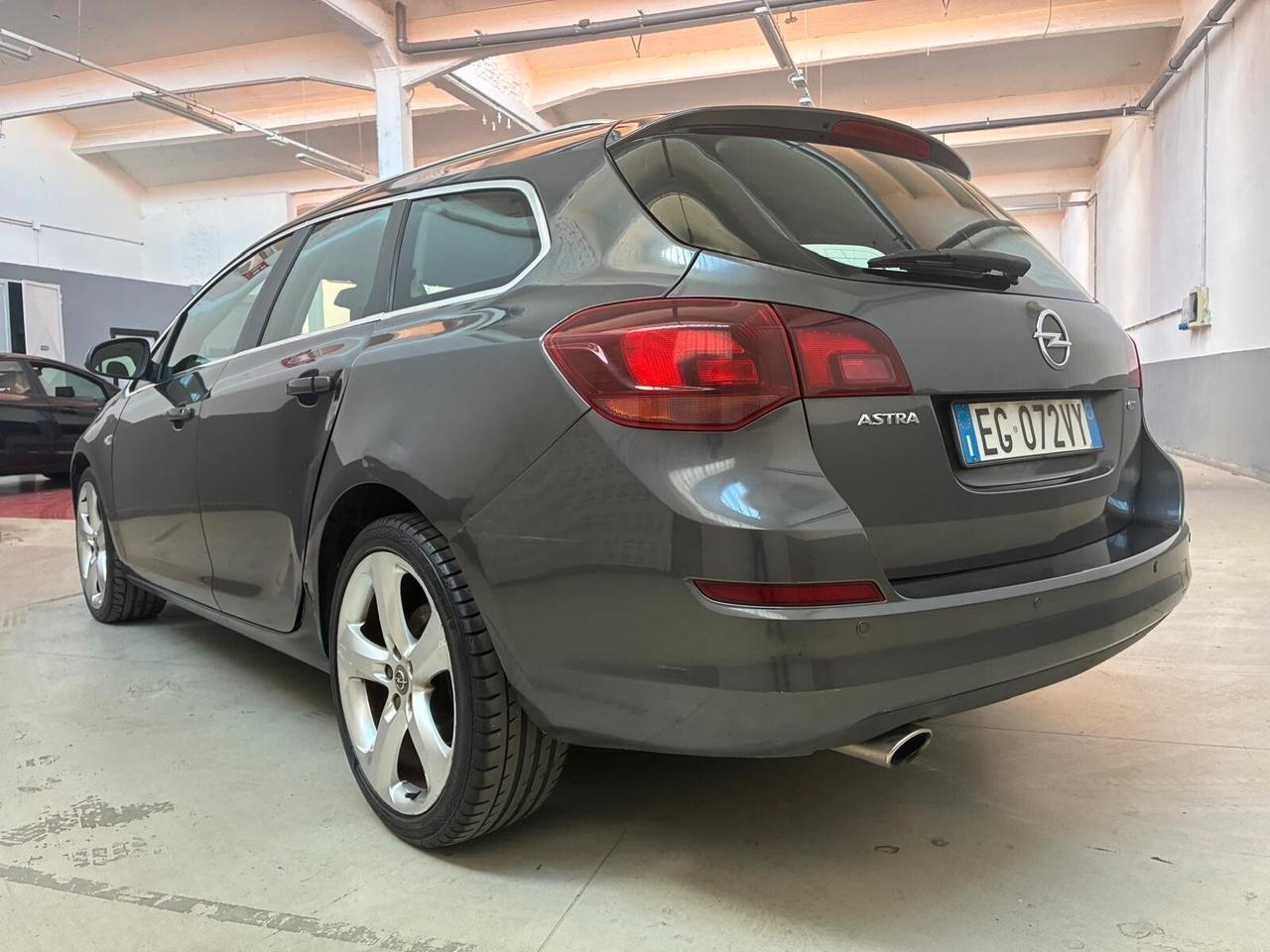 Opel Astra 1.3 CDTI 95CV S&S Sports Tourer Cosmo
