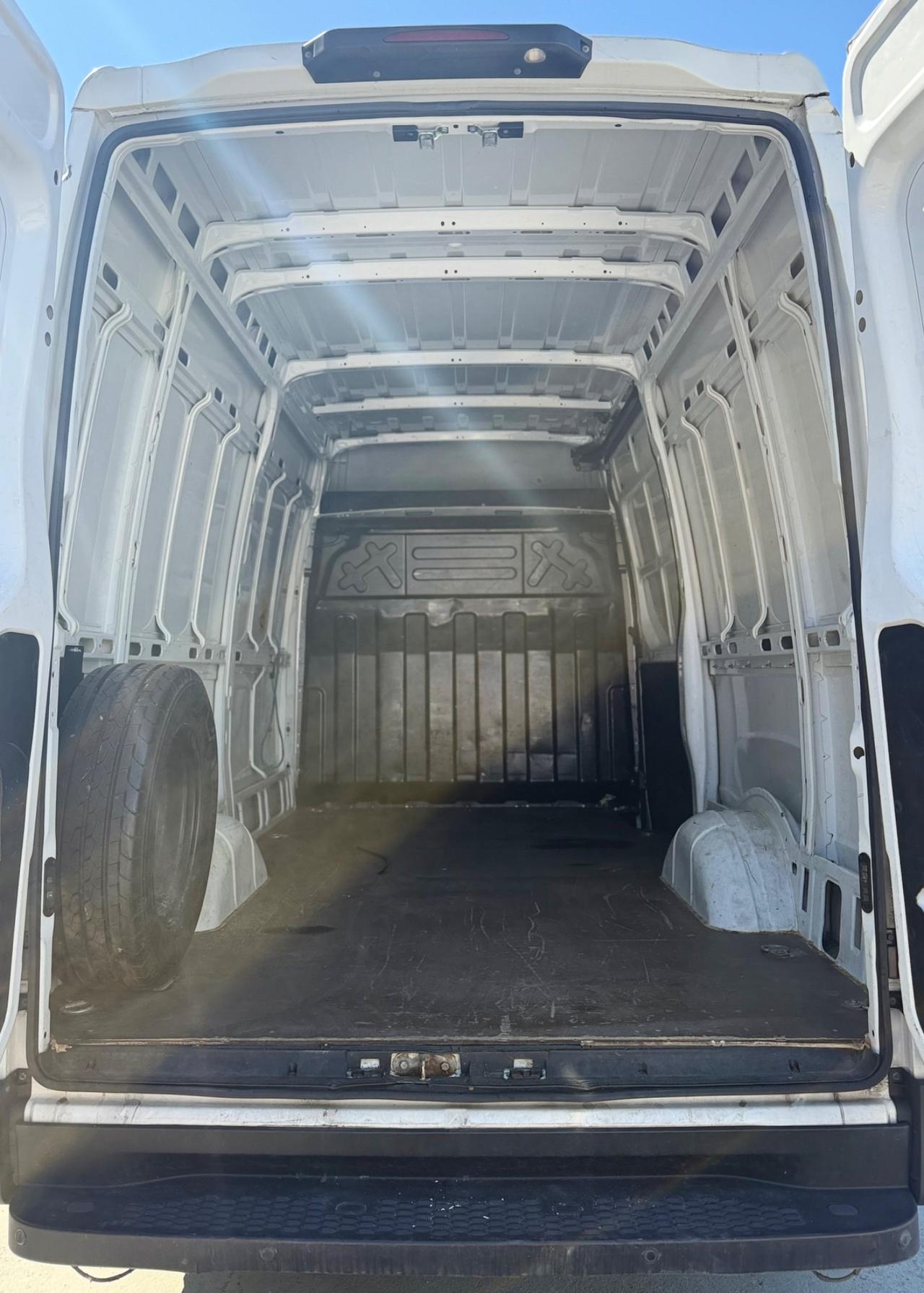 Iveco Daily 35S14 2.3 Diesel Automatico 136 Cv