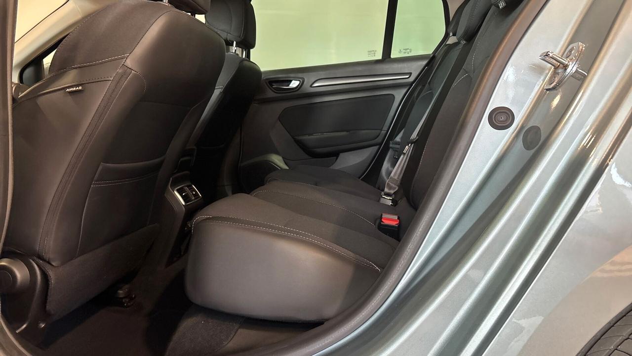 Renault Megane Sporter Plug-in Hybrid E-TECH 160 CV Business