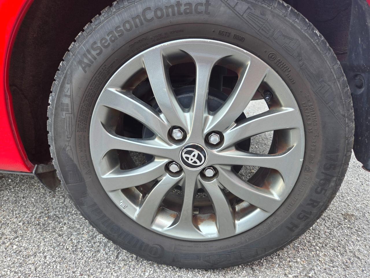 Toyota Yaris - 2016