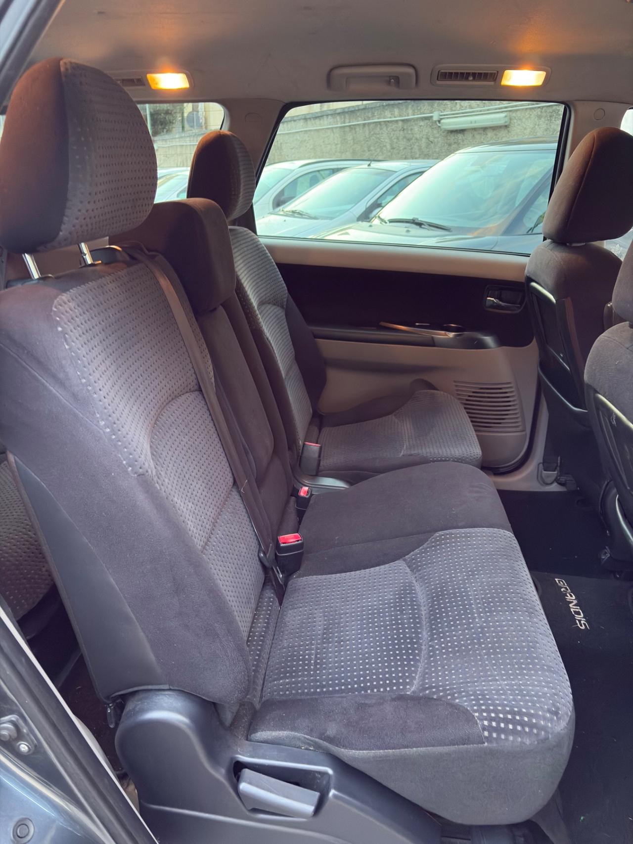 Mitsubishi Grandis 2.0 DI-D 7 posti