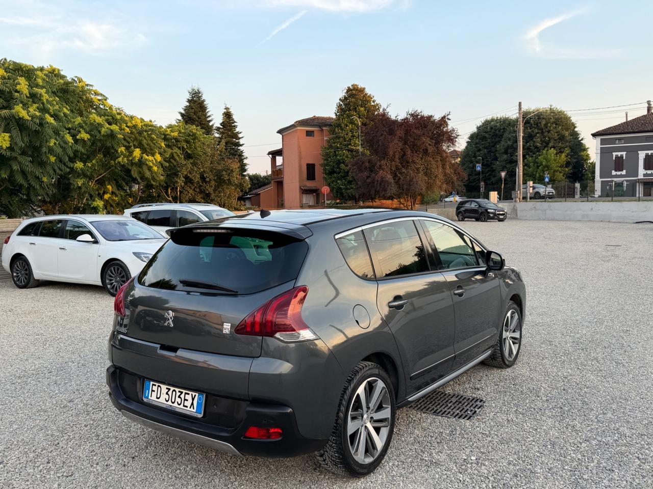 Peugeot 3008 2.0 HDi Diesel+HYbrid4