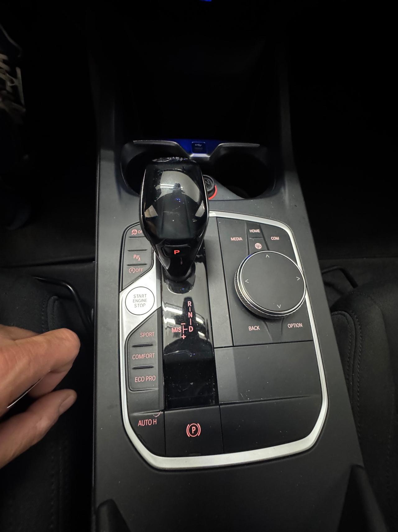 Bmw 116 116d 5p. Business Advantage