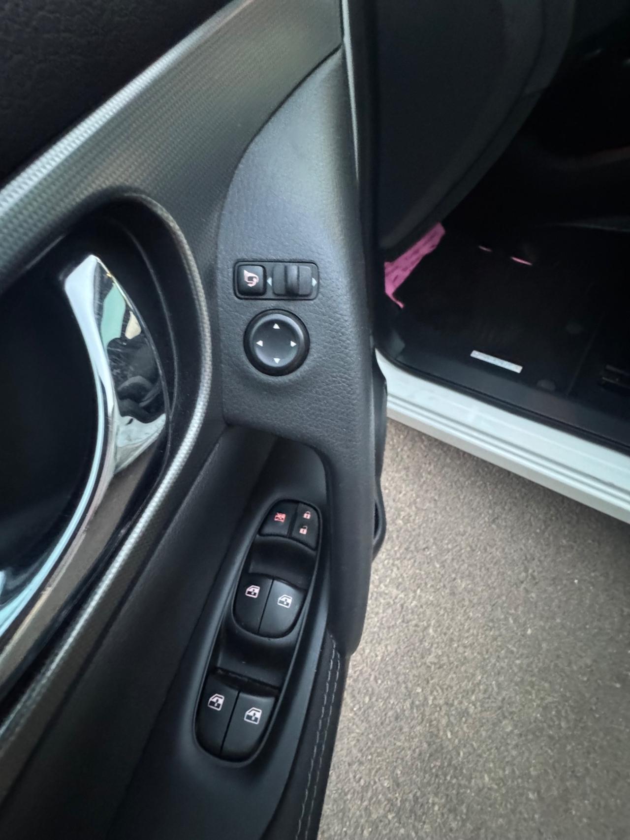 Nissan Qashqai 1.5 dCi N-Connecta tetto 360 metallizzata