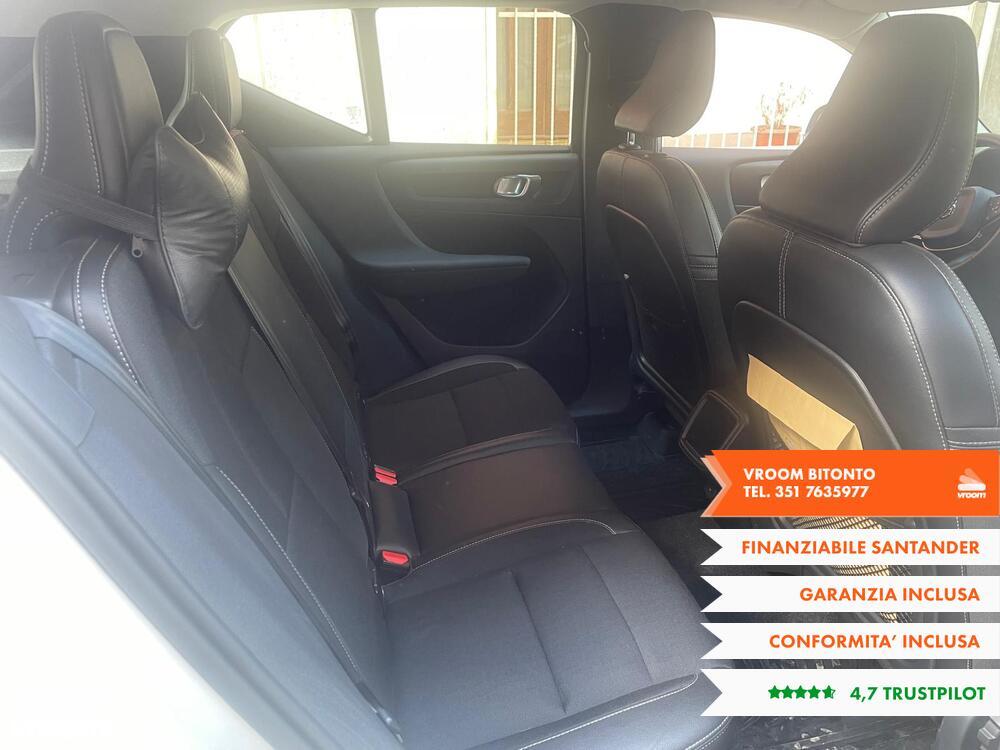 VOLVO XC40 (2017-->) XC40 D3 Geartronic Momentu...