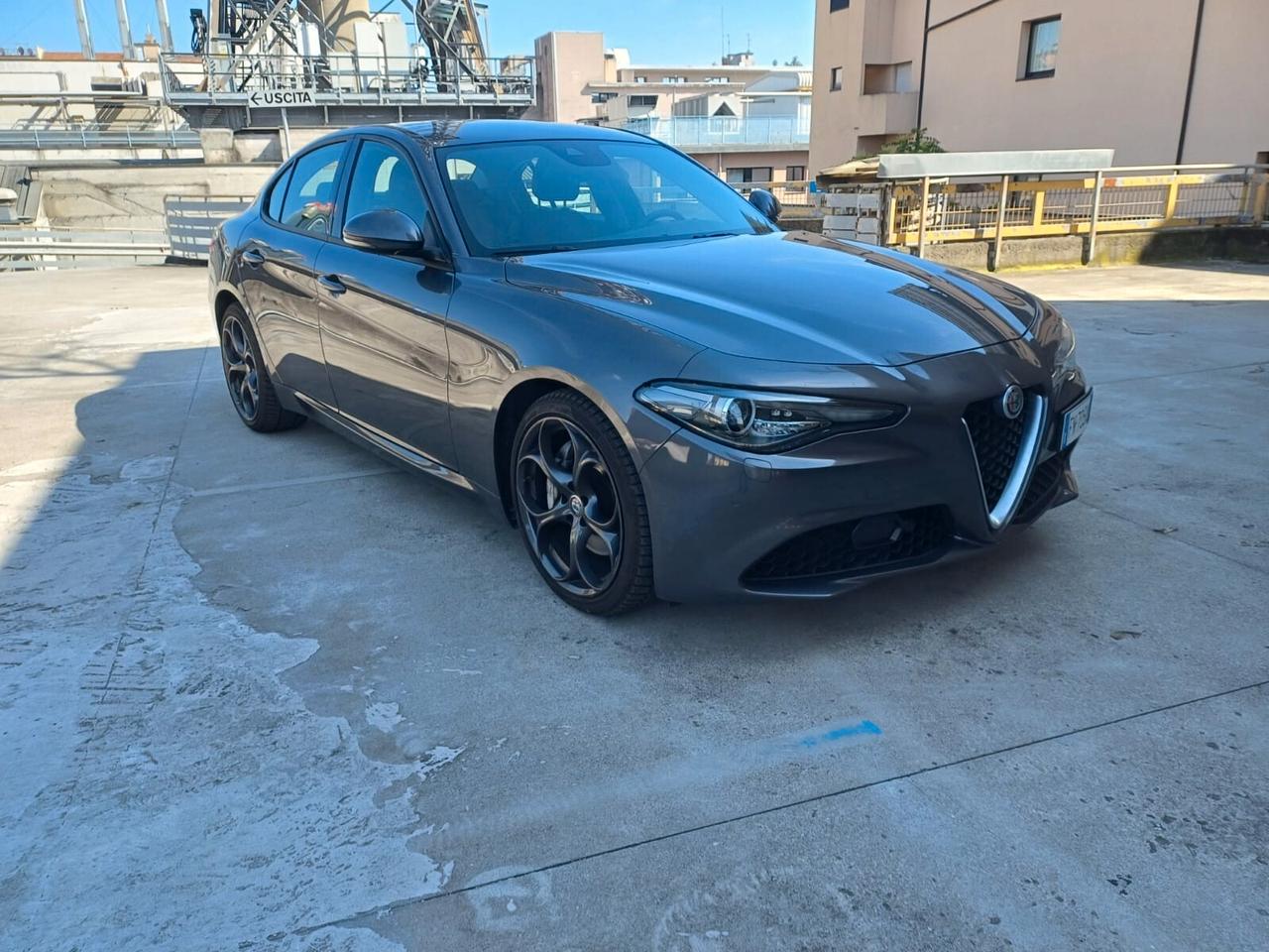 Alfa Romeo Giulia 2.0 Turbo 200 CV AT8 Super