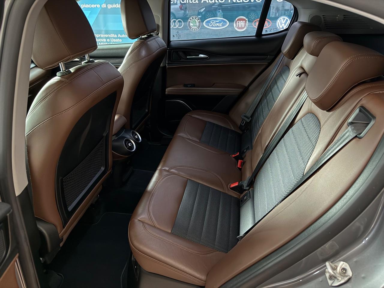 Alfa Romeo Stelvio 2.2 Turbodiesel 180Cv E6