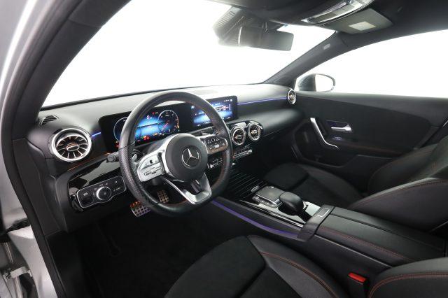 MERCEDES-BENZ A 180 A 180 d Automatic Premium