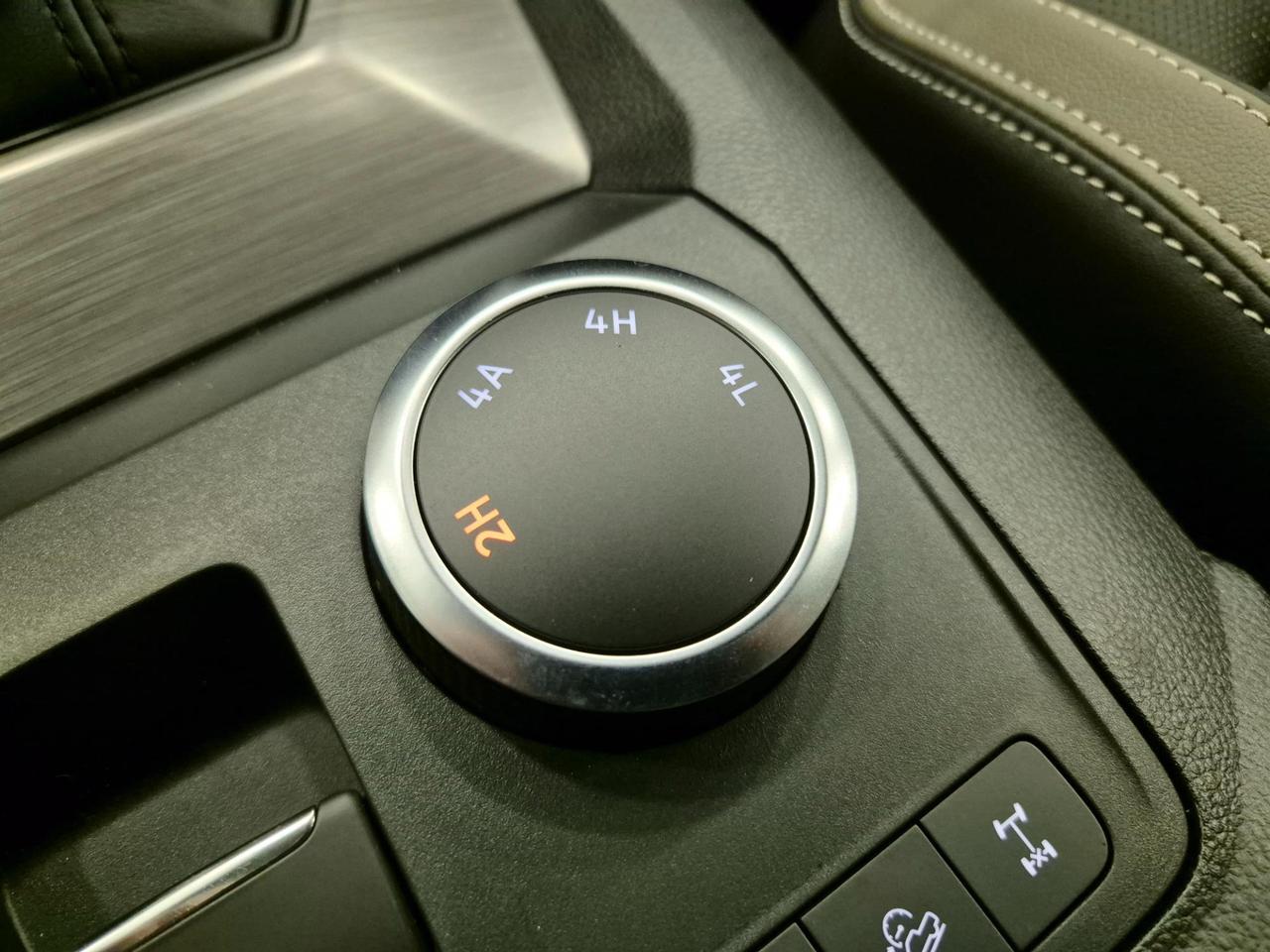 VOLKSWAGEN Amarok 3.0 V6 TDI 241CV 4MOTION aut. Aventura