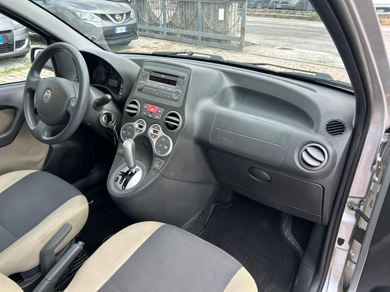 Fiat Panda 1.2 Dualogic CAMBIO AUTOMATICO