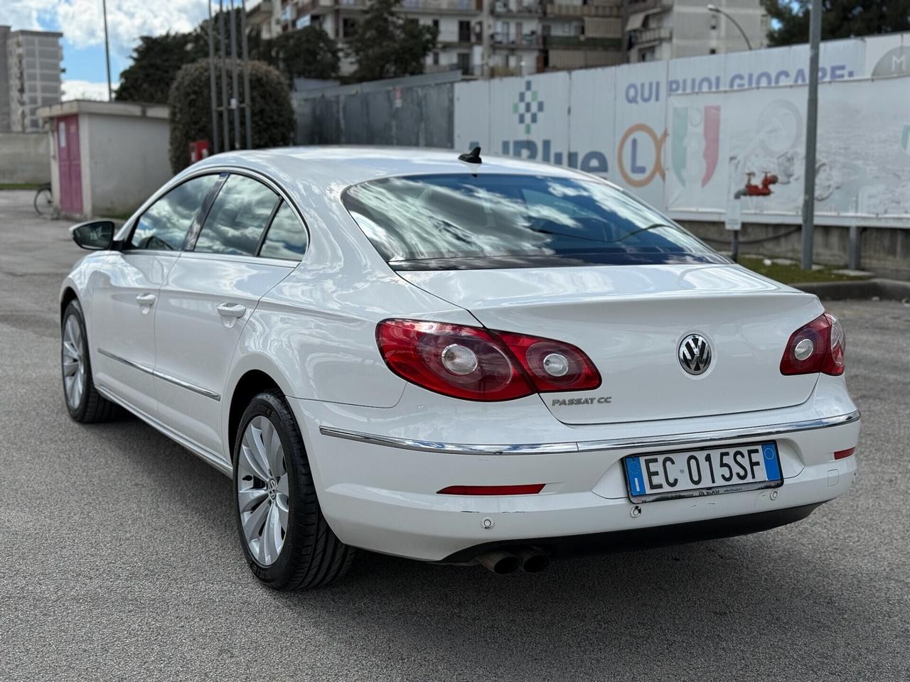 VOLKSWAGEN Passat CC 2.0 143cv TDI DPF DSG