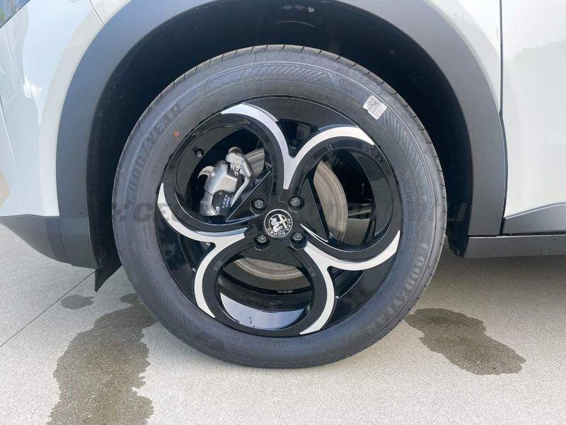 Alfa Romeo Junior Junior 1.2 ibrida Speciale 145cv edct6