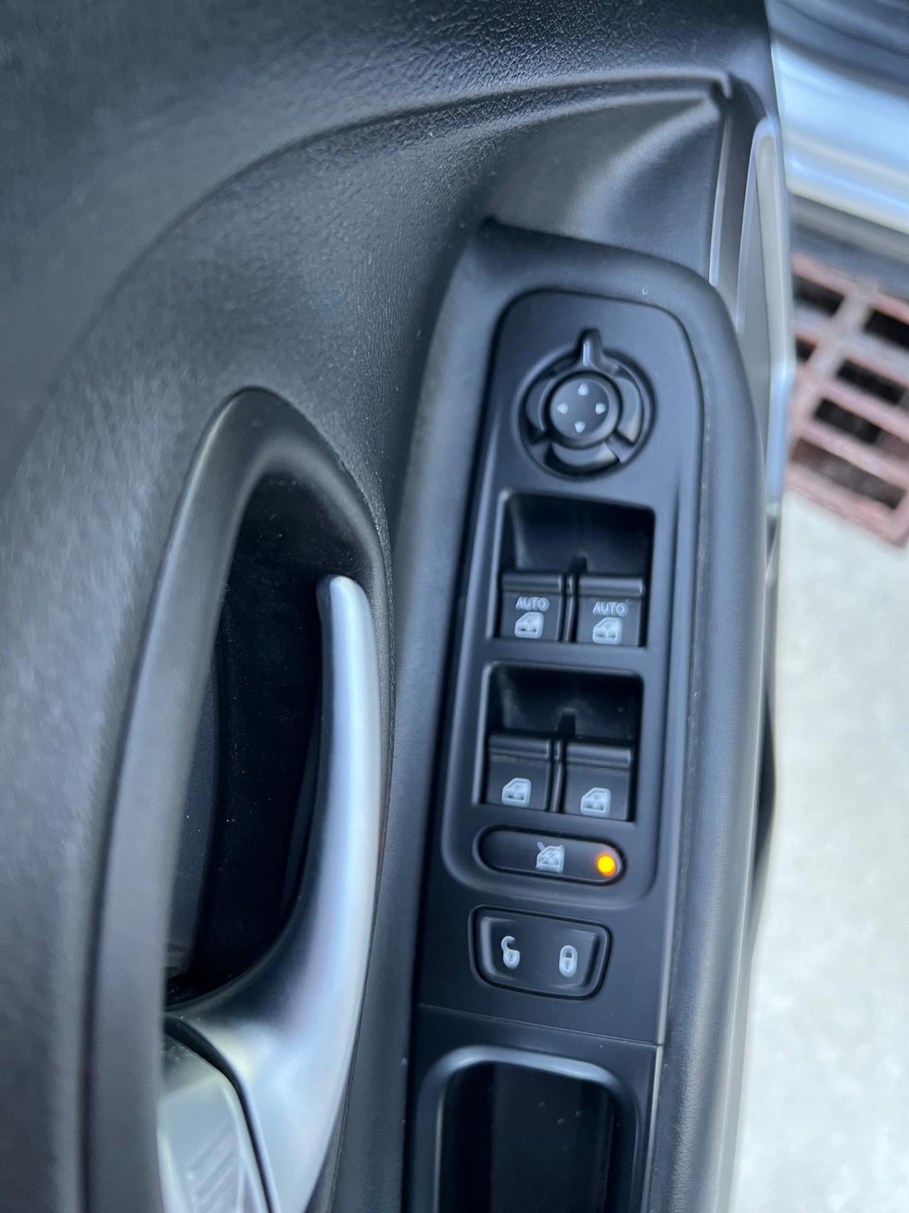 Jeep Renegade 1.6 Mjt DDCT 120 CV Longitude