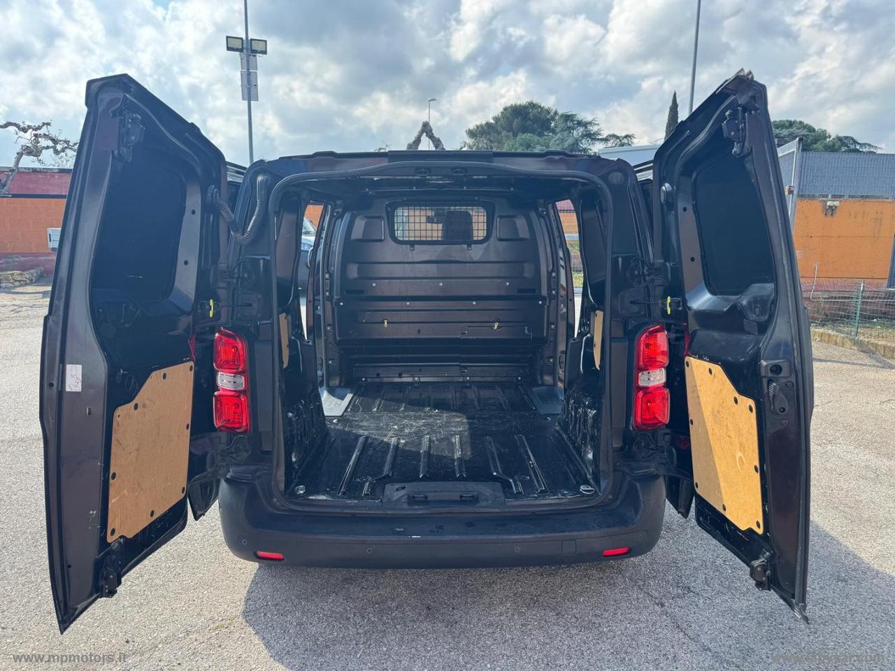 PROACE 1.6 115CV DOPPIA PORTA LATERALE