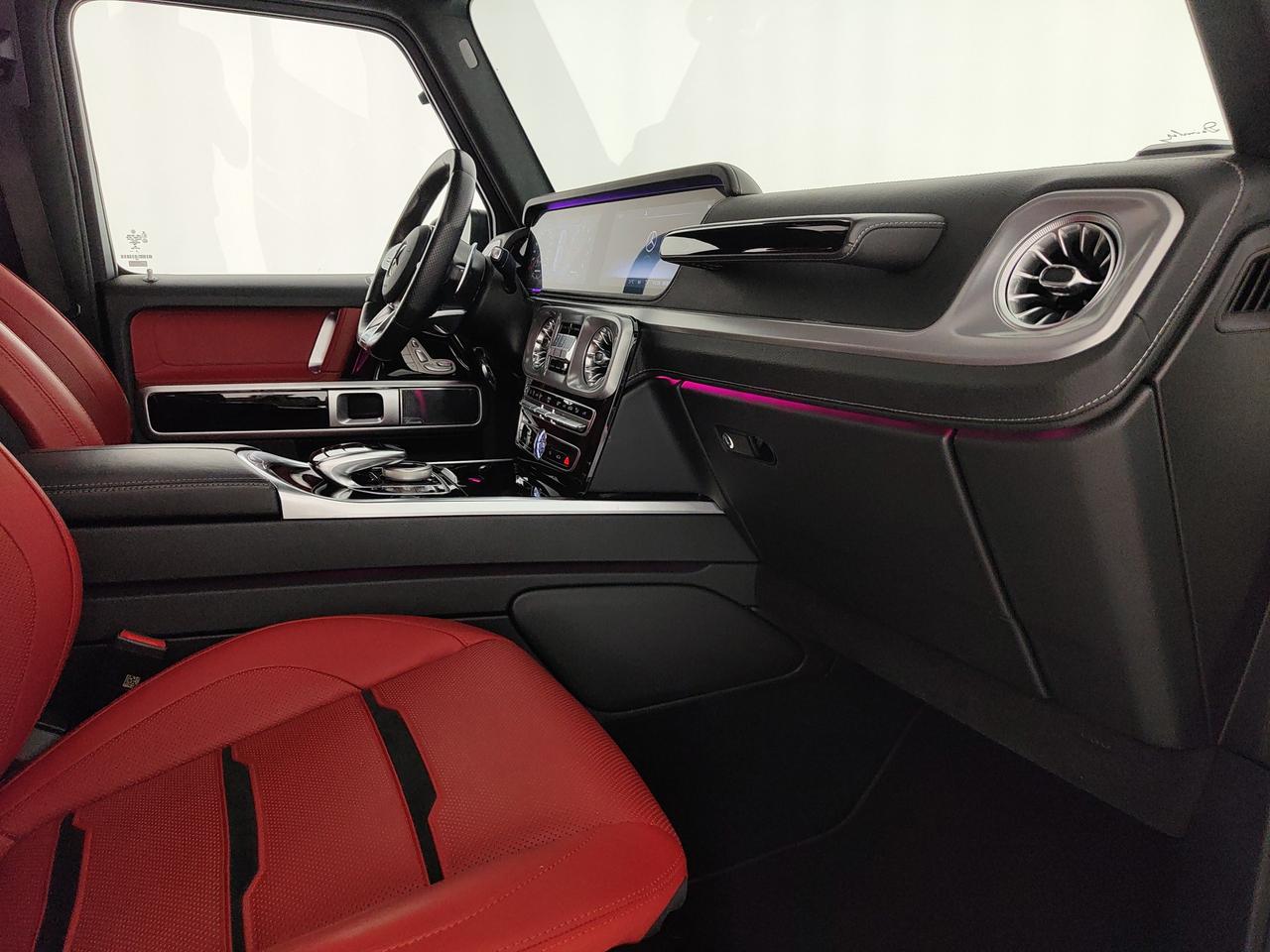 Mercedes-Benz G AMG 63 585cv auto