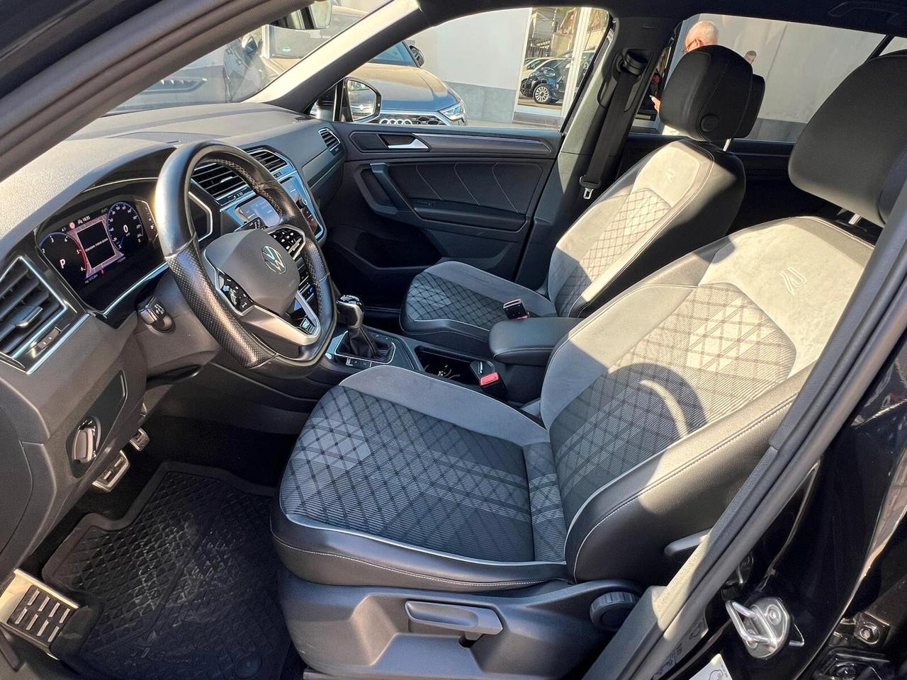 Volkswagen Tiguan 2.0 TDI 150 CV SCR DSG R-Line