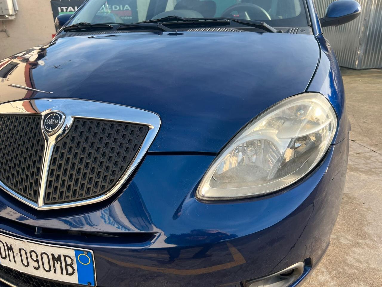 Lancia Ypsilon 1.2 Modamilano
