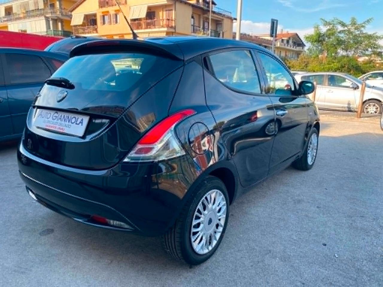 Lancia Ypsilon 1.2 69 CV 5 p. Come Nuova