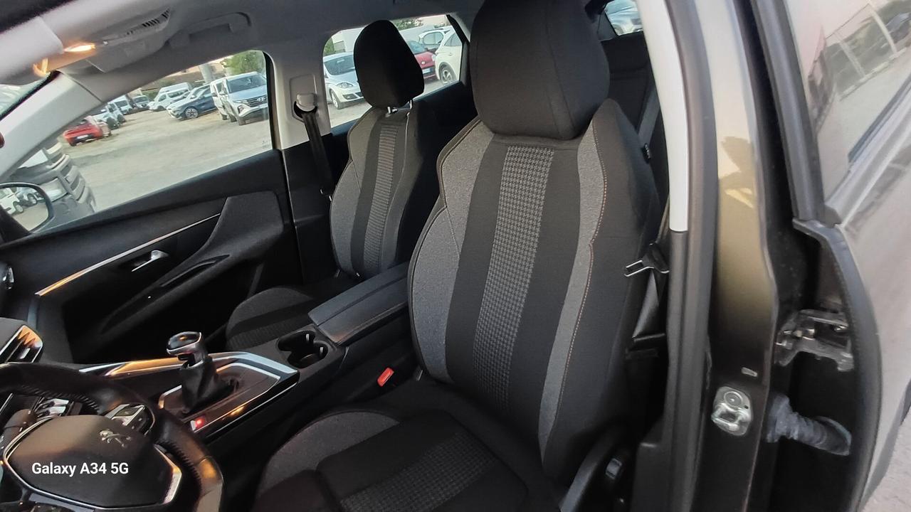 Peugeot 3008 BlueHDi 130 S&S Crossway