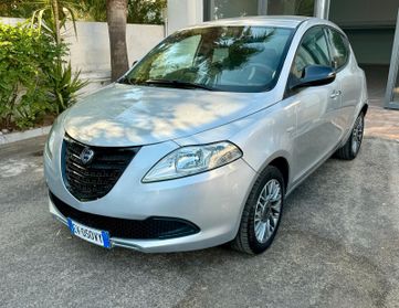 Lancia Ypsilon 1.2 69 CV 5 porte S&S Gold