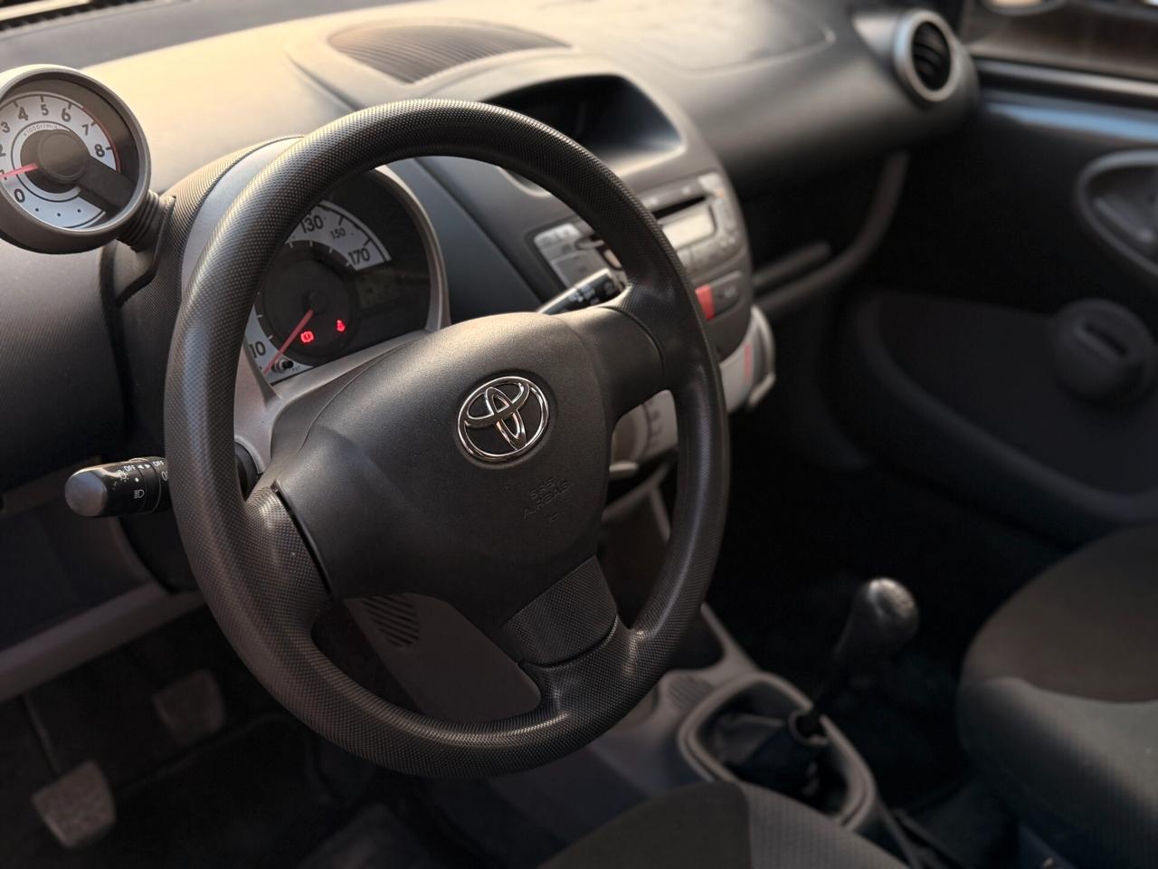 Toyota Aygo 1.0 12V VVT-i 5 porte