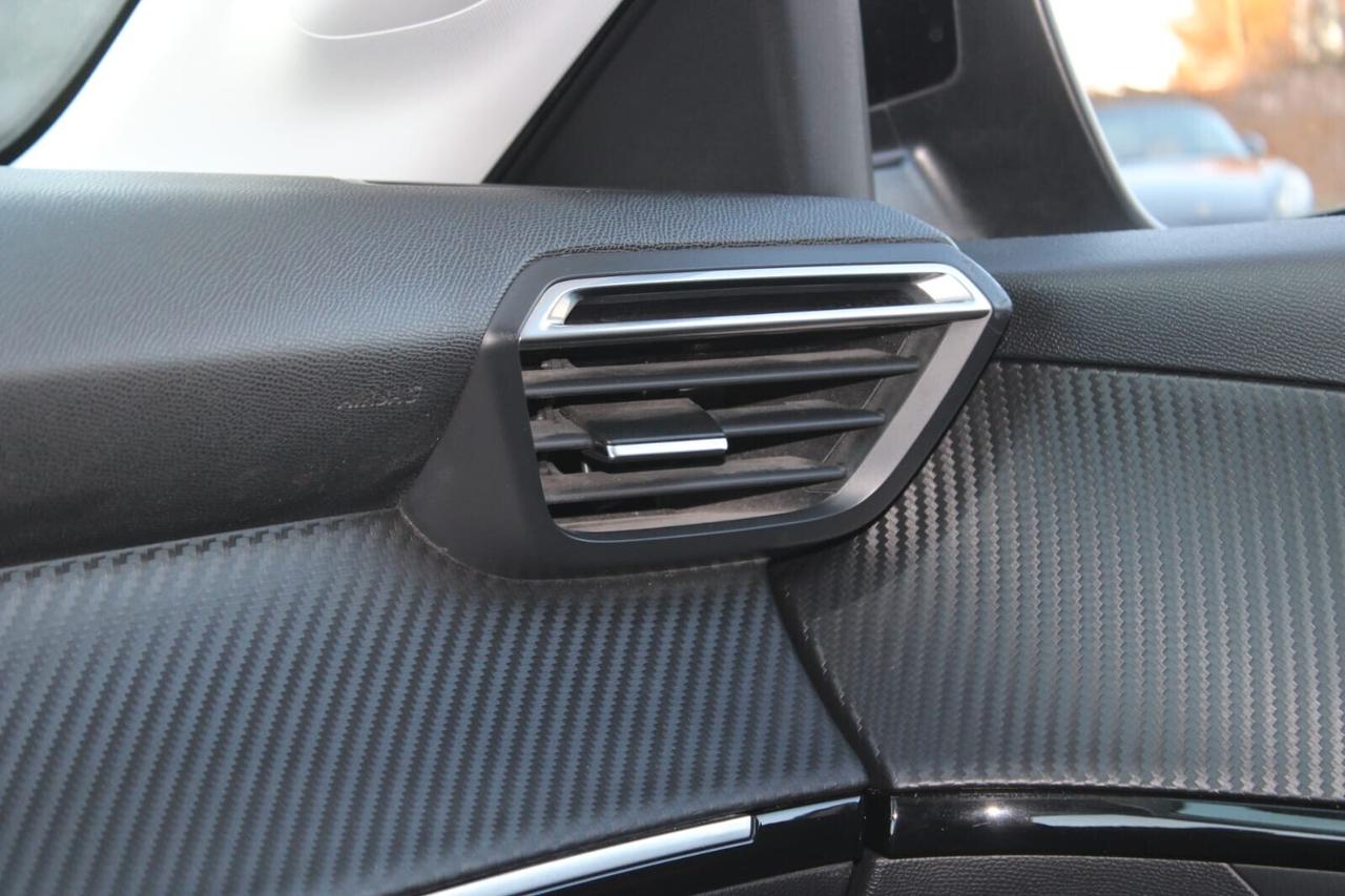 Peugeot 208 Tua A SOLI 142€ al mese