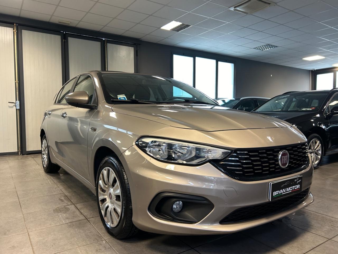 Fiat Tipo 1.6 Mjt S&S 5 porte Easy