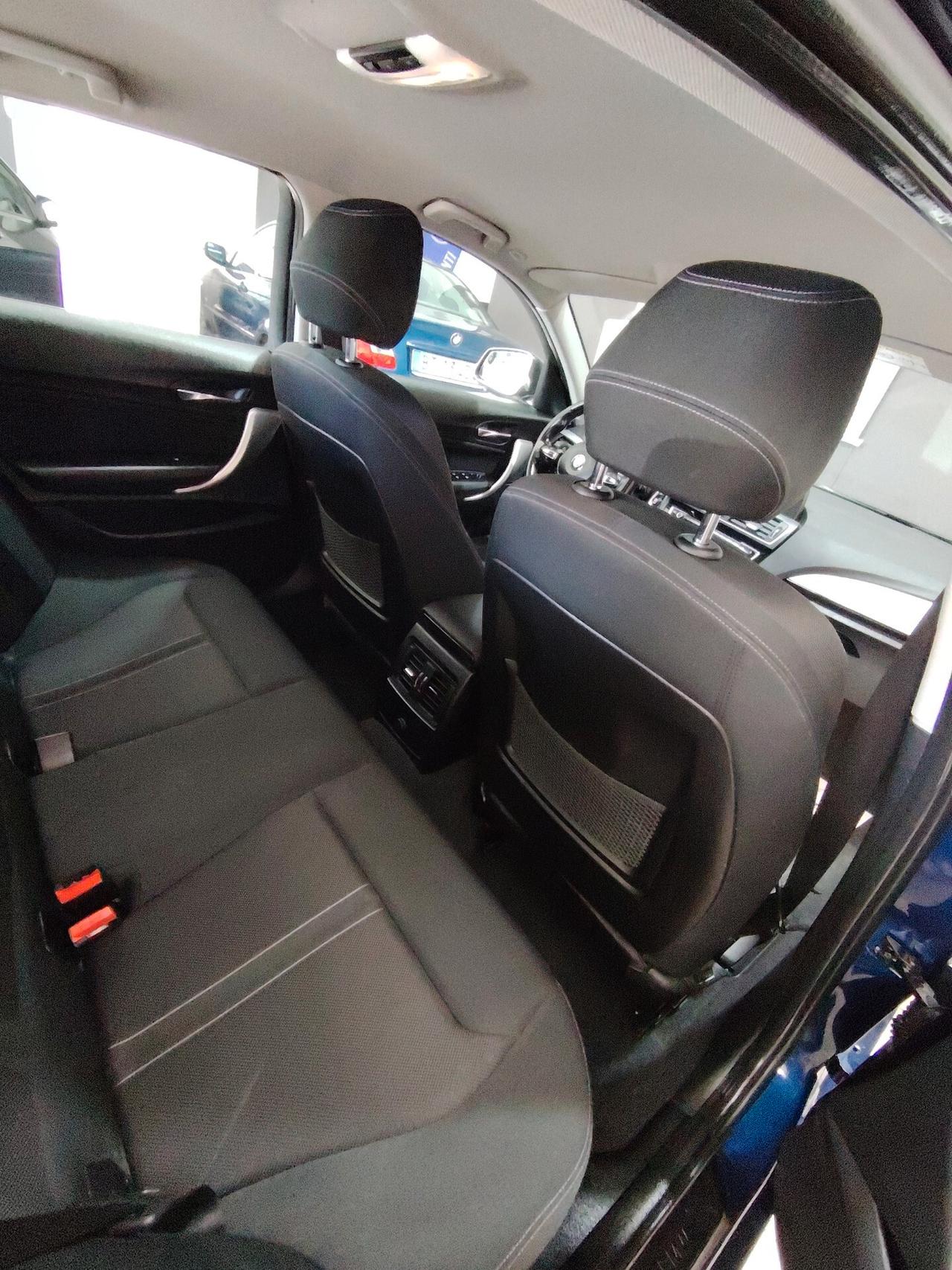 Bmw 116 116d 5p. Urban