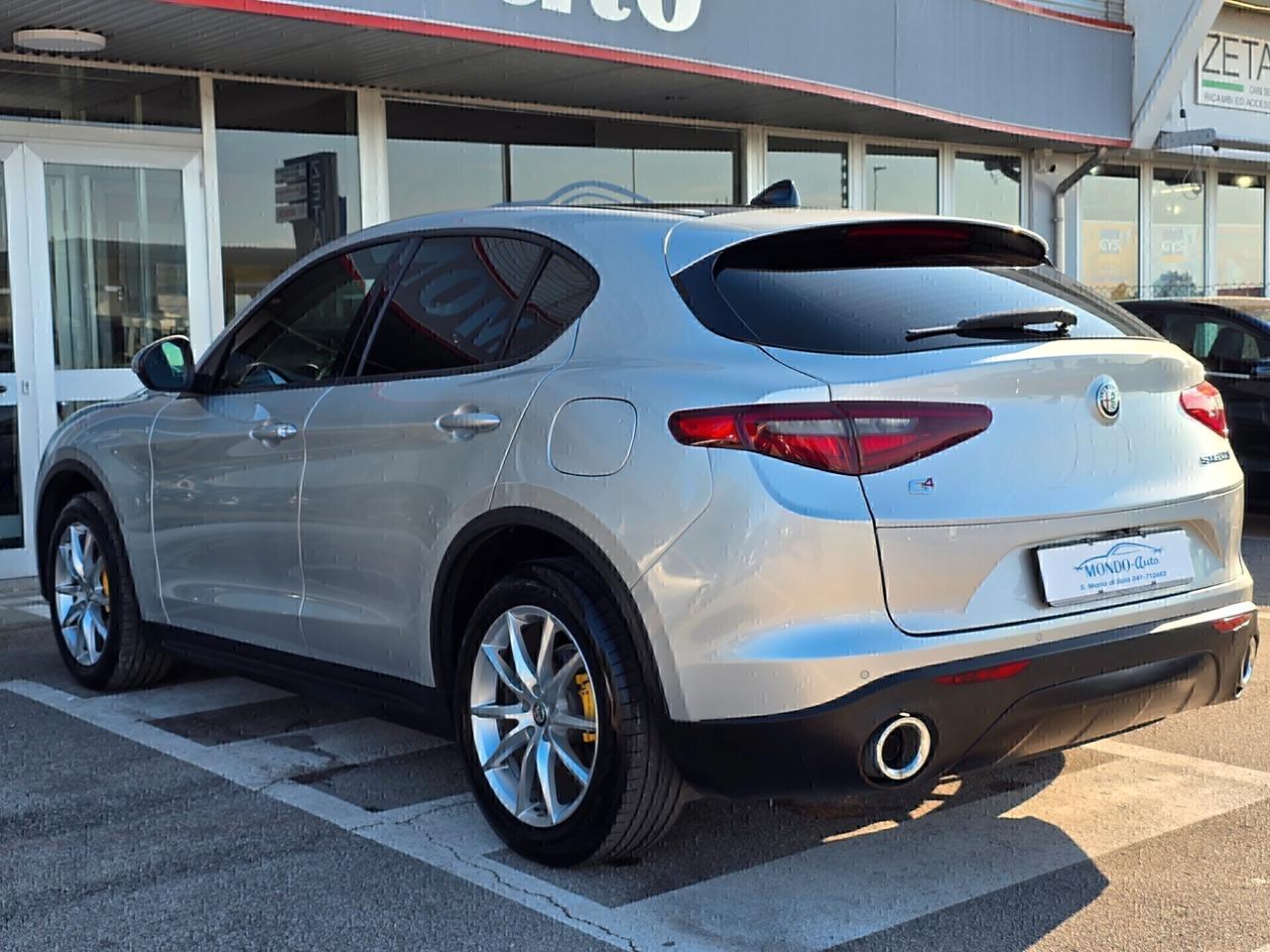 Alfa R. Stelvio 2.2 Turbodiesel 210 CV AT8 Q4 Super 2017