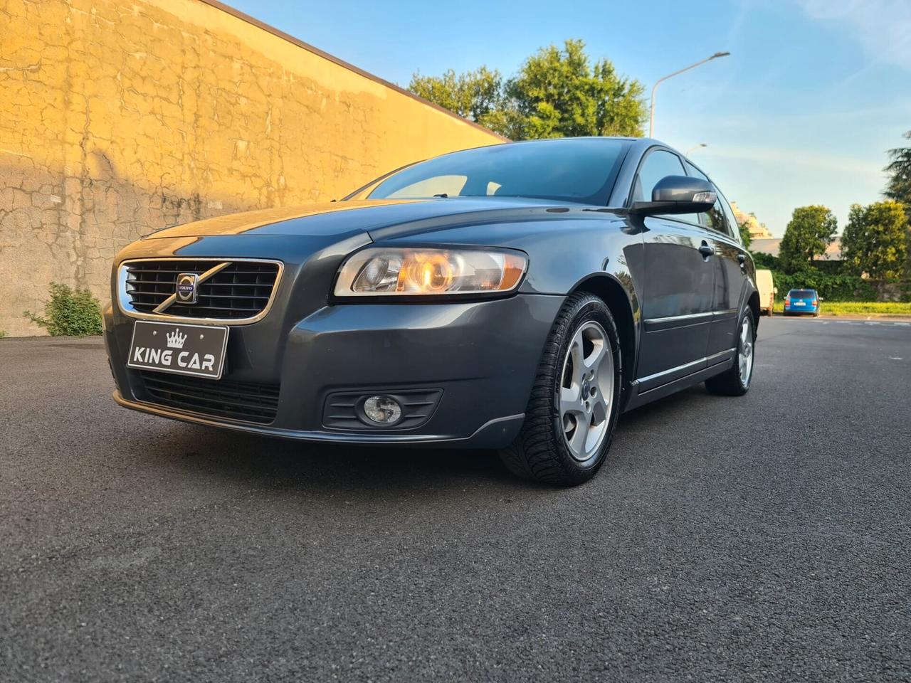 Volvo V50 D2 R-design