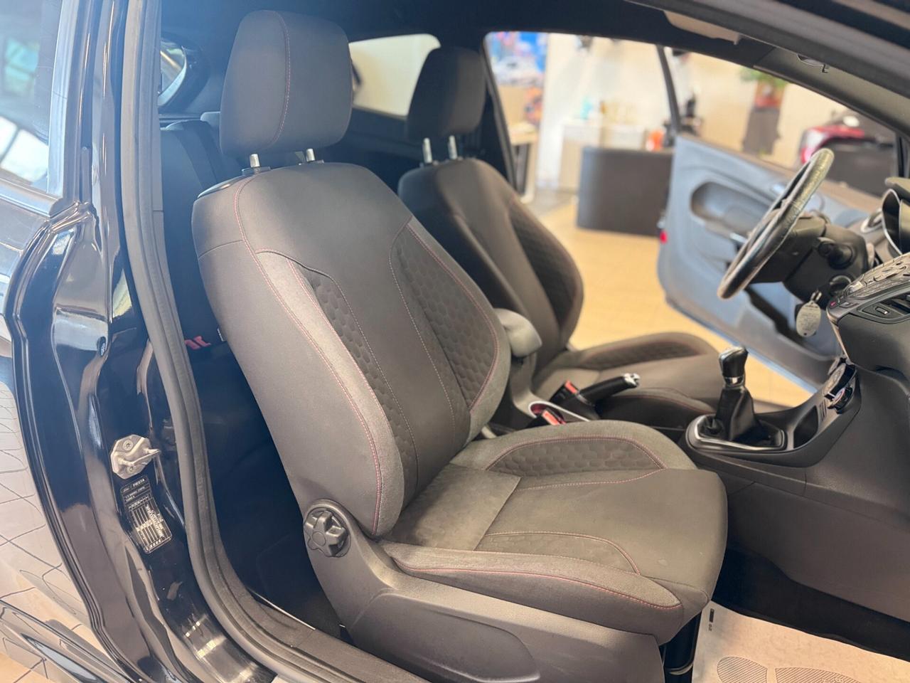 Ford Fiesta 1.5 TDCi 75CV 3 porte ST-Line