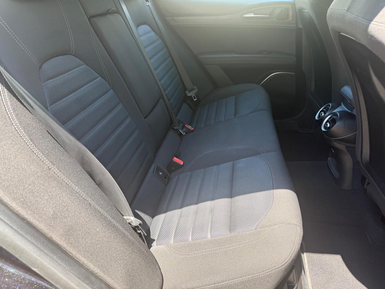 Alfa Romeo Stelvio 2.2 Turbodiesel 160 CV AT8 RWD Super