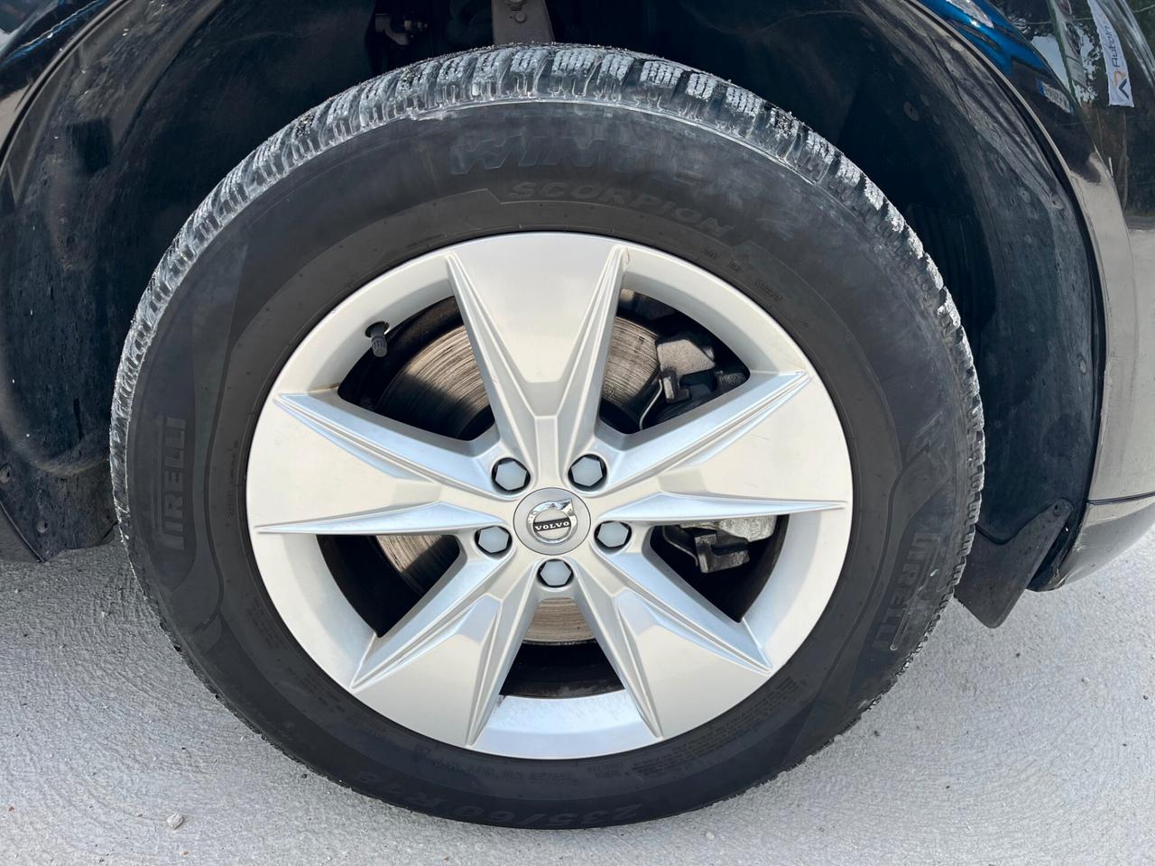 Volvo XC 60 B4 automatico Essential - Unico proprietario - 60.782 km