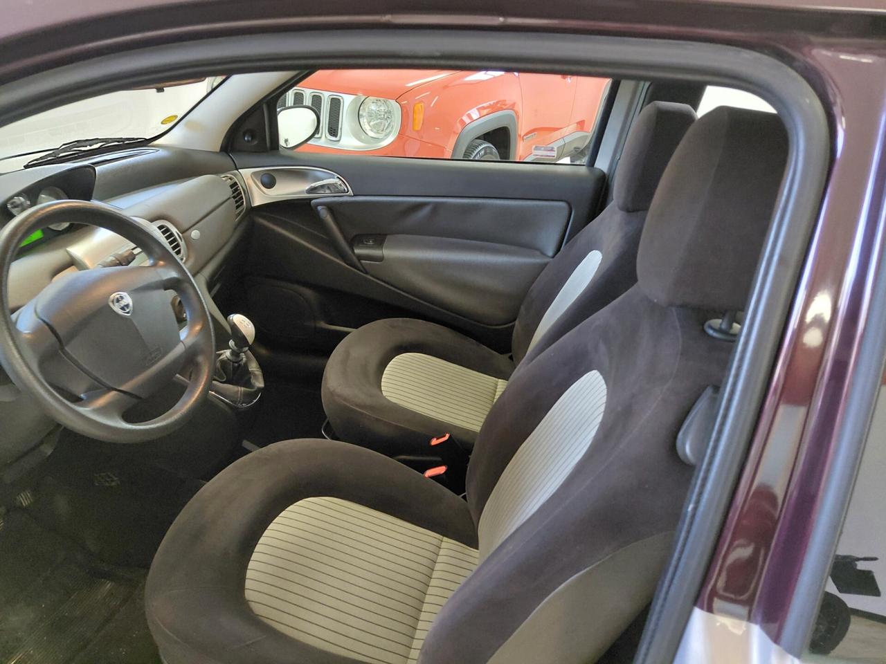 LANCIA YPSILON ANNO 2008 BZ 1.2 ADATTA NEOPATENTATI KM 128 MILA