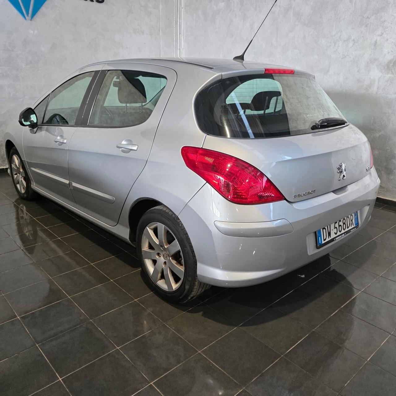 Peugeot 308 1.6 HDi NEOPATENTATI