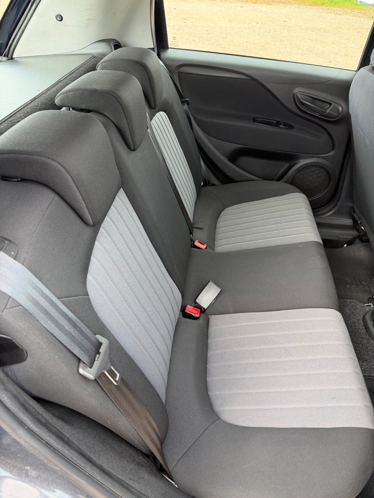 Fiat Punto 1.3 MJT II S&S 95 CV 5 porte Street