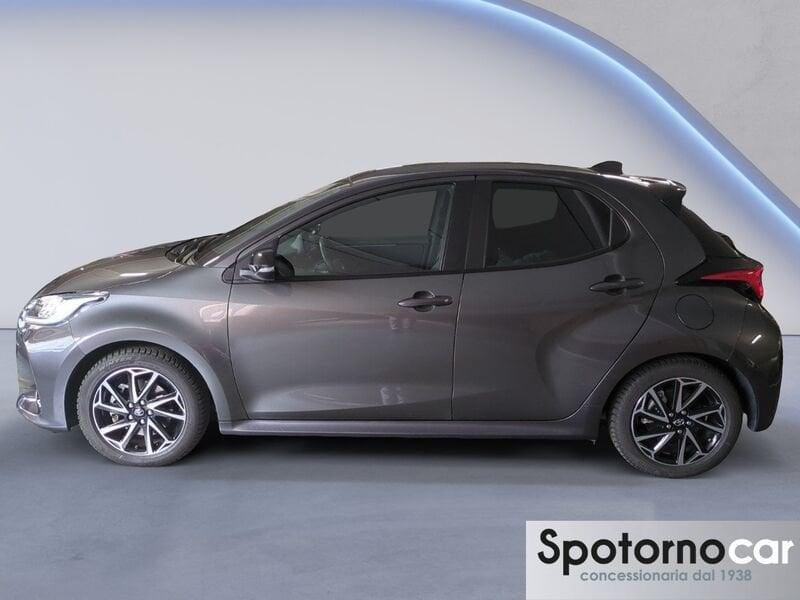 Toyota Yaris Hybrid Lounge MY22