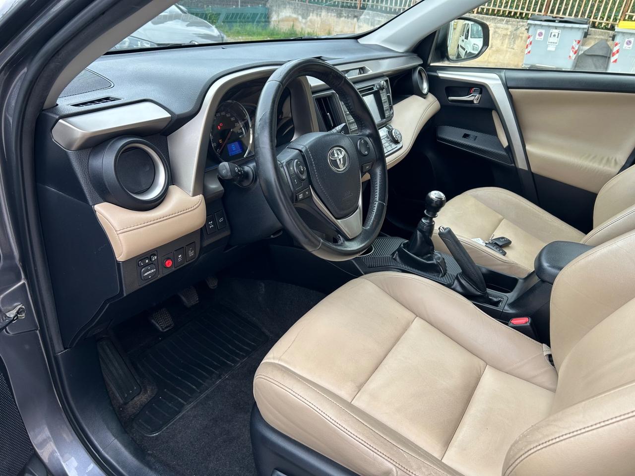 Toyota RAV 4 RAV4 2.0 D-4D 4WD Lounge