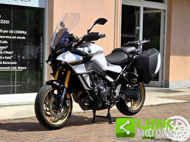 YAMAHA Tracer 9 GT Tris Quick-Shifter Tris di borse originali.