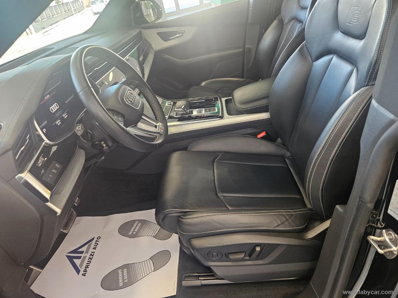 AUDI Q8 45 TDI quattro tiptronic S-LINE