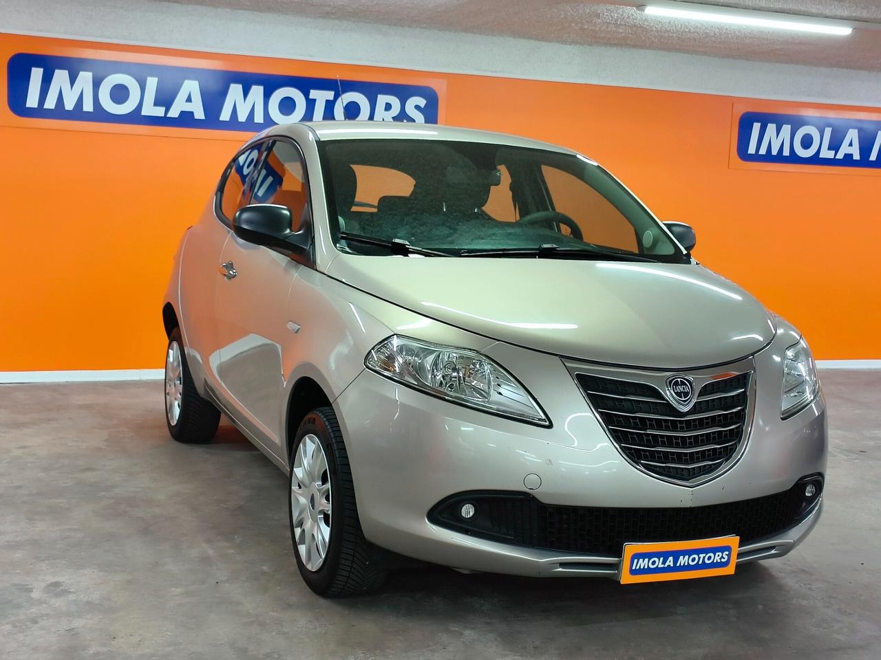 Lancia Ypsilon 0.9 TwinAir 85 CV 5 porte S&S Gold