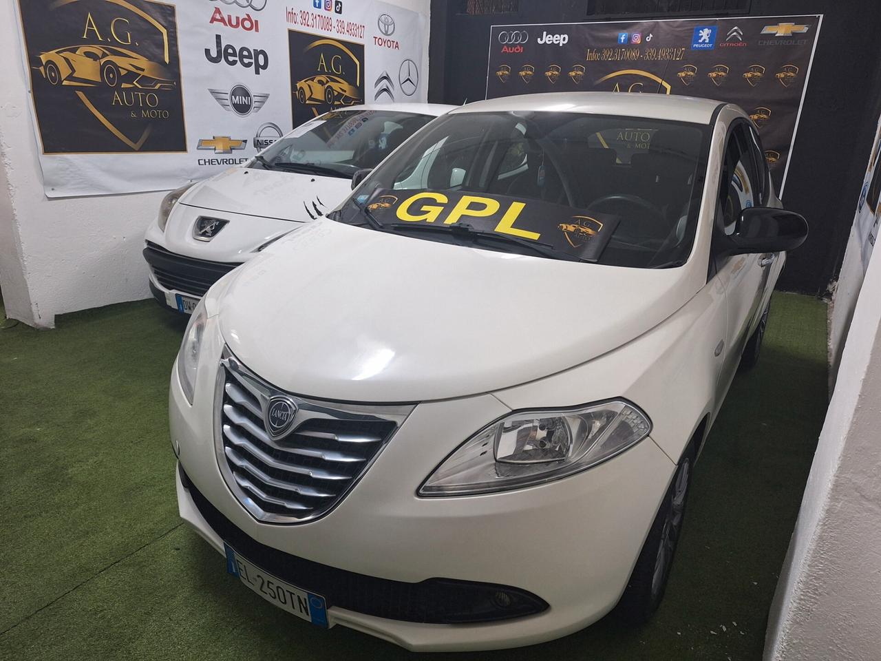 Lancia Ypsilon 1.2 69 CV 5 porte GPL Ecochic Gold