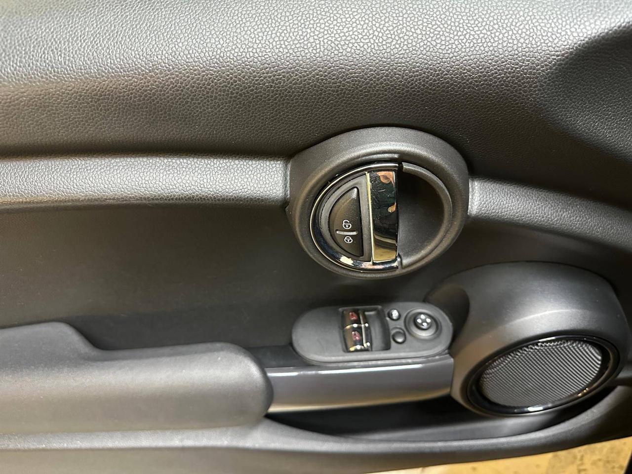 MINI Mini One 55kW Baker Street 3 Porte