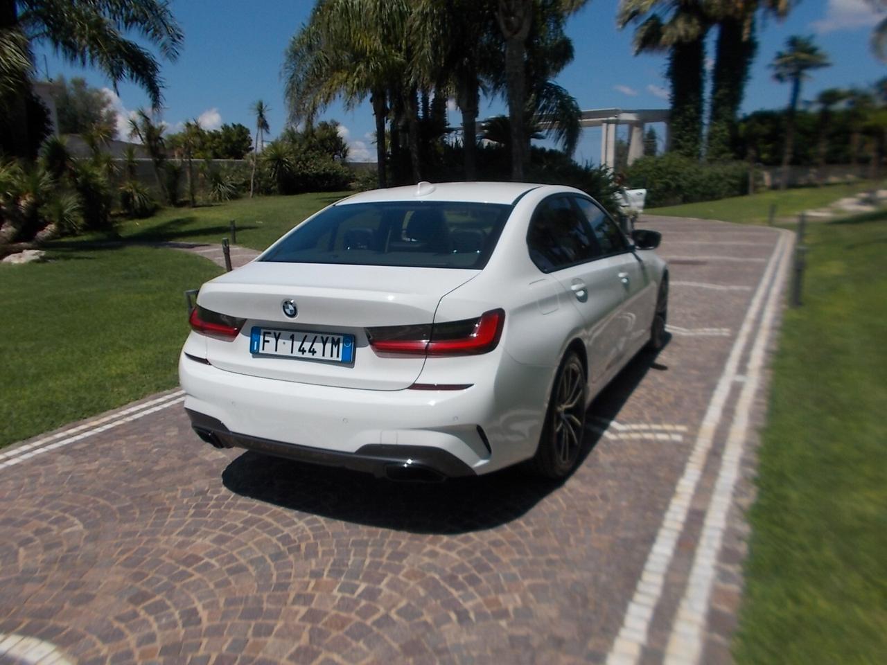 Bmw 318d 150cv *M-SPORT-FULL OPT.* da VETRINA